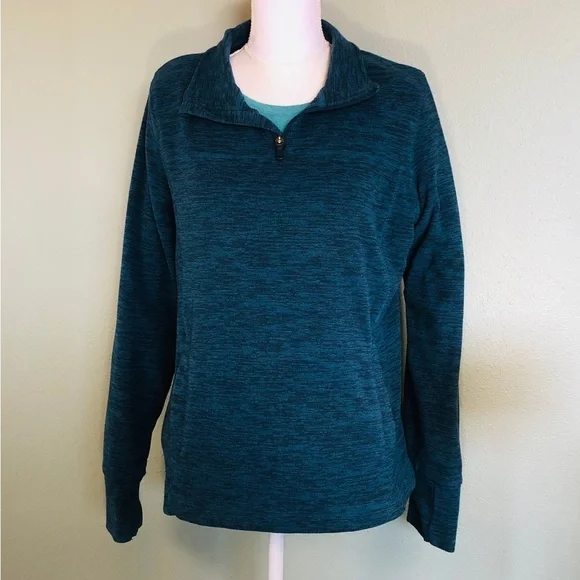 Tech gear women’s size large in beautiful preowned condition - Picture 1 of 5